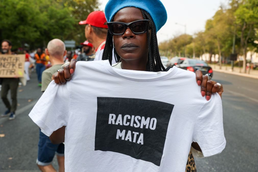 Coletivos querem tornar crime todas as práticas racistas e xenófobas