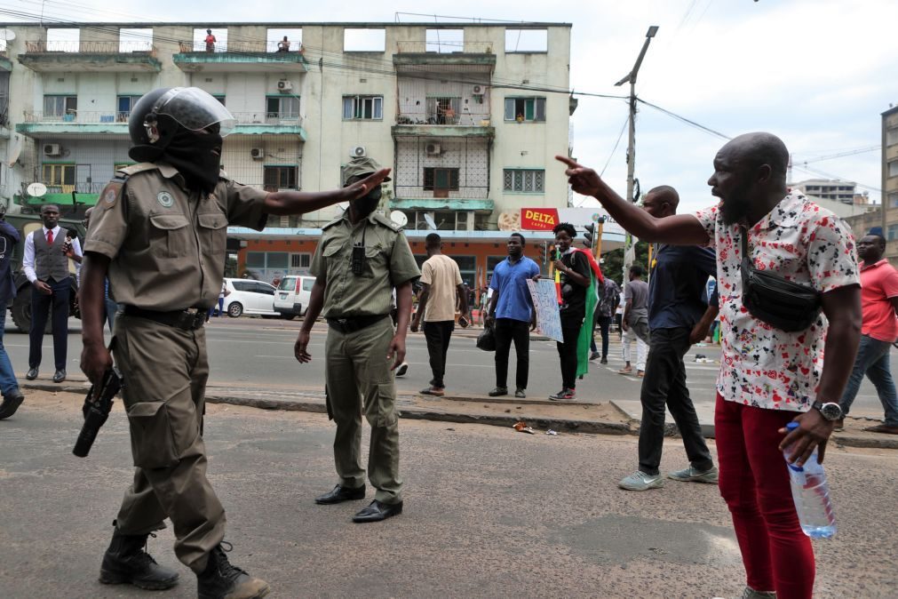 Pelo menos 12 mortos e 34 baleados na nova fase de manifestações em Moçambique