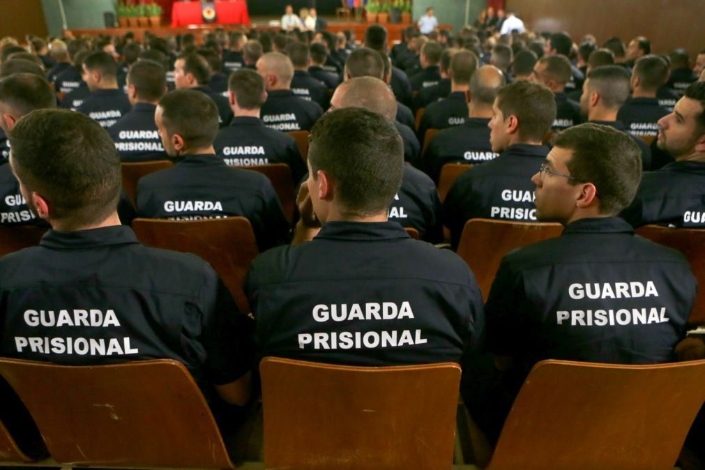 Guardas prisionais queixam-se de falta de segurança e querem nova Lei Orgânica