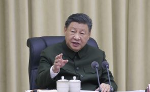 Xi reconhece incerteza económica da China e pede esforços para atingir objetivos