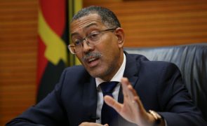 Angola continua a trabalhar para reduzir desequilíbrio da produção petrolífera