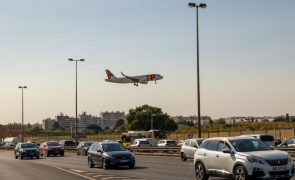 Passageiros nos aeroportos nacionais sobem 4,2% em outubro para 61 milhões