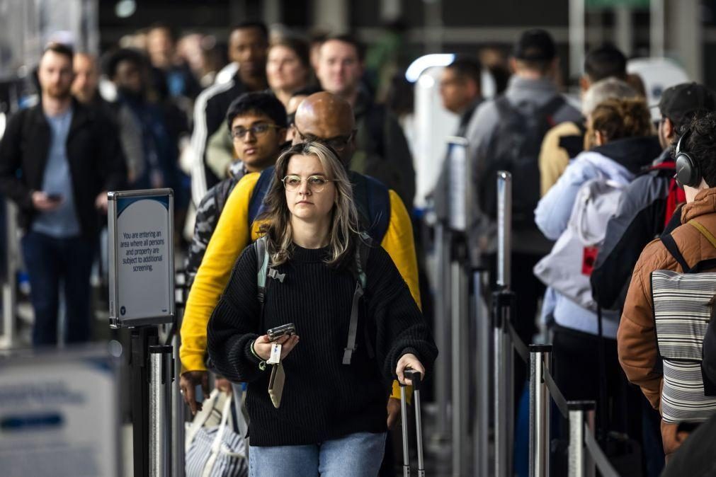 Passageiros nos aeroportos nacionais sobem 4,2% em outubro para 61 milhões