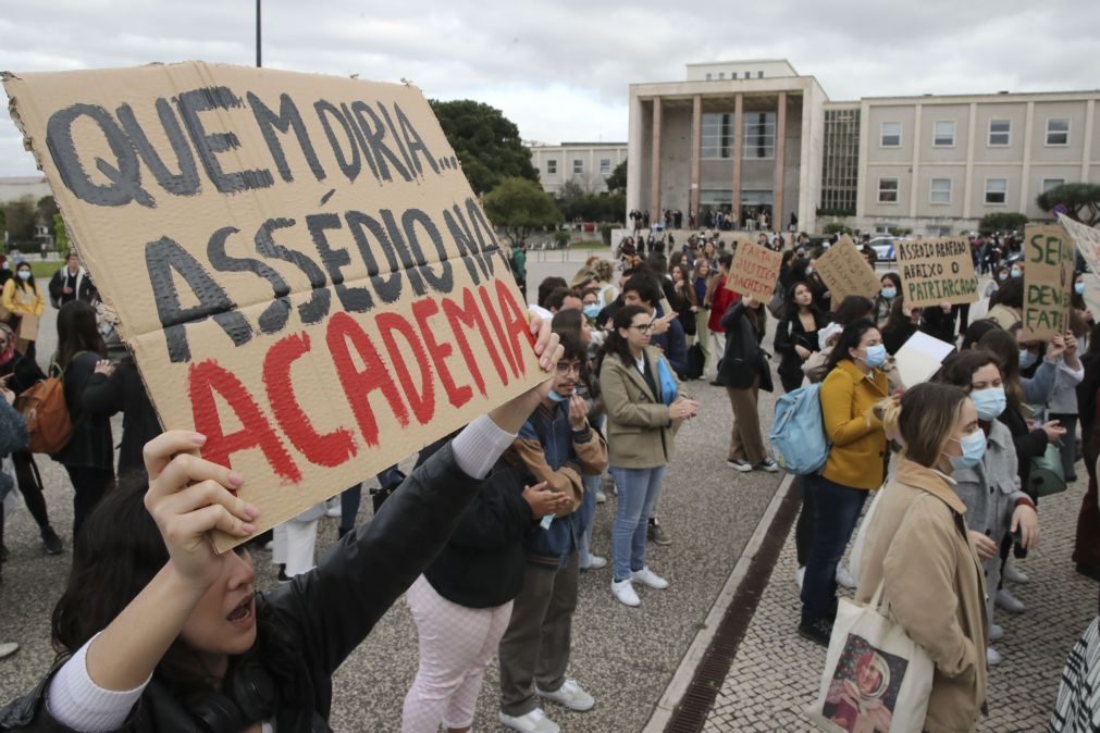 Universidades criaram canais de denúncia, mas poucas têm vias especificas para o assédio