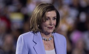 Nancy Pelosi substitui anca em hospital militar dos EUA na Alemanha após queda