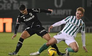 Vitória de Guimarães recupera de desvantagem de dois golos e empata com Rio Ave