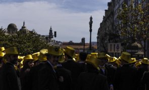 Mais de 100 estudantes Erasmus da Universidade do Porto com bolsas atrasadas por problemas técnicos