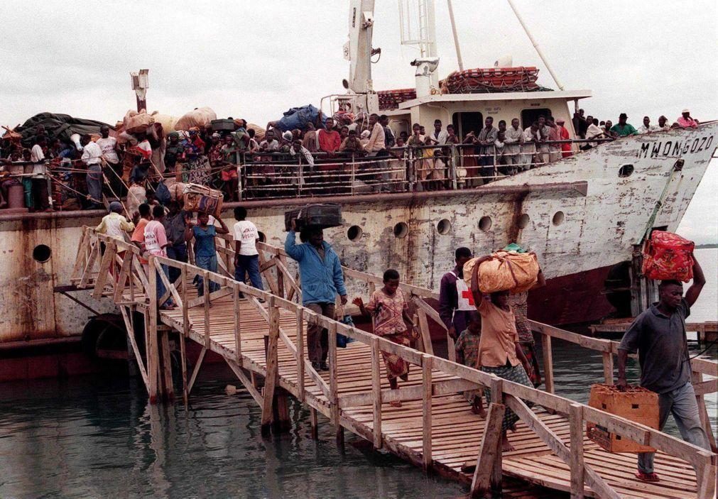 Pelo menos 38 mortos e 100 desaparecidos em naufrágio na RDCongo