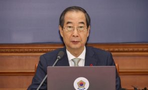 Oposição quer demitir presidente interino da Coreia do Sul Han Duck-soo