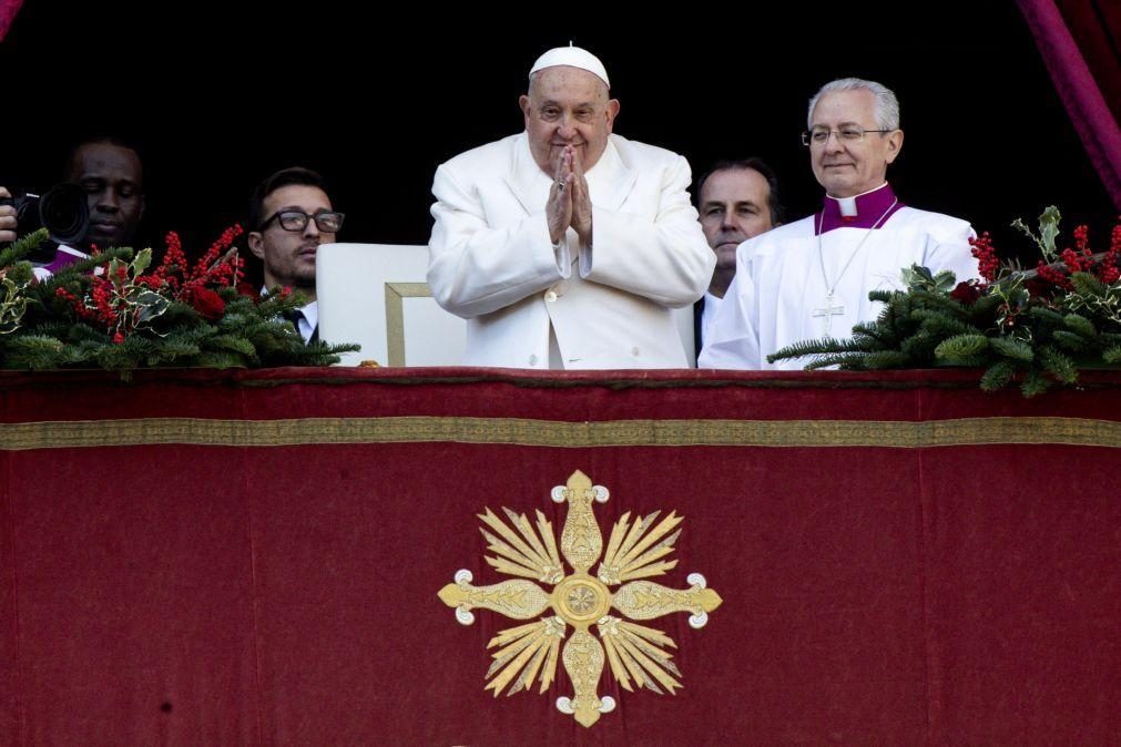 Papa Francisco pede fim dos conflitos no mundo na sua mensagem de Natal