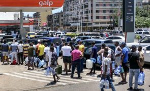 Maputo quase sem combustíveis e com filas de centenas de metros