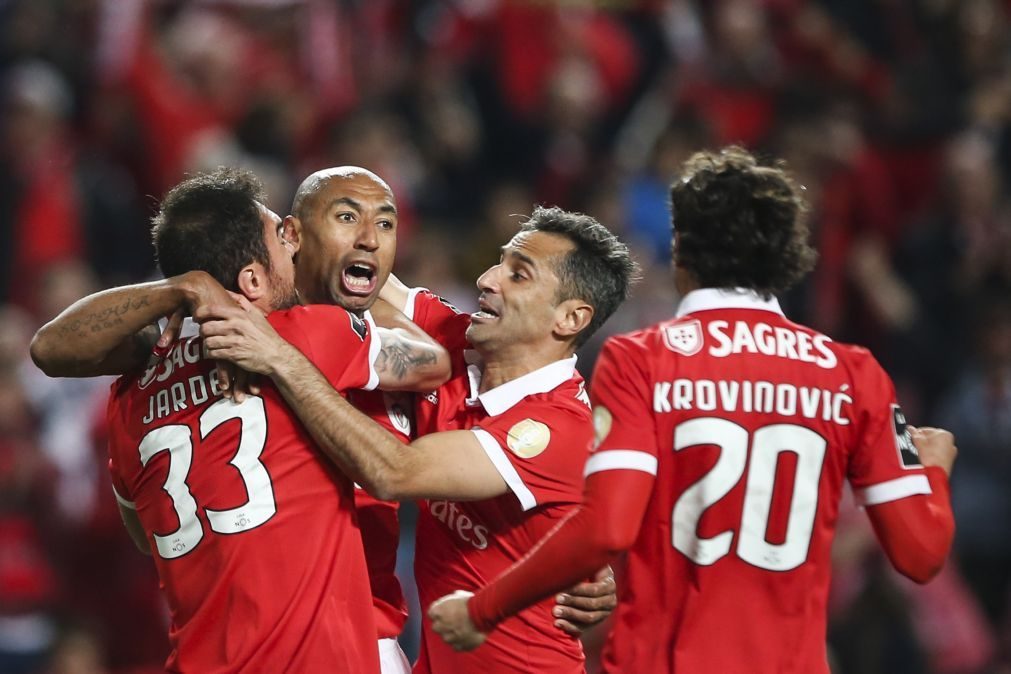 Luisão e Grimaldo foram os únicos ausentes na preparação do dérbi