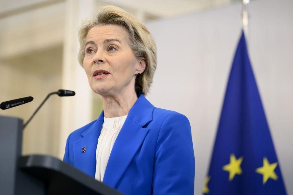 Von der Leyen pede luta concertada contra terrorismo após ataque nos EUA