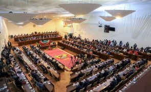 Deputados moçambicanos tomam posse segunda-feira