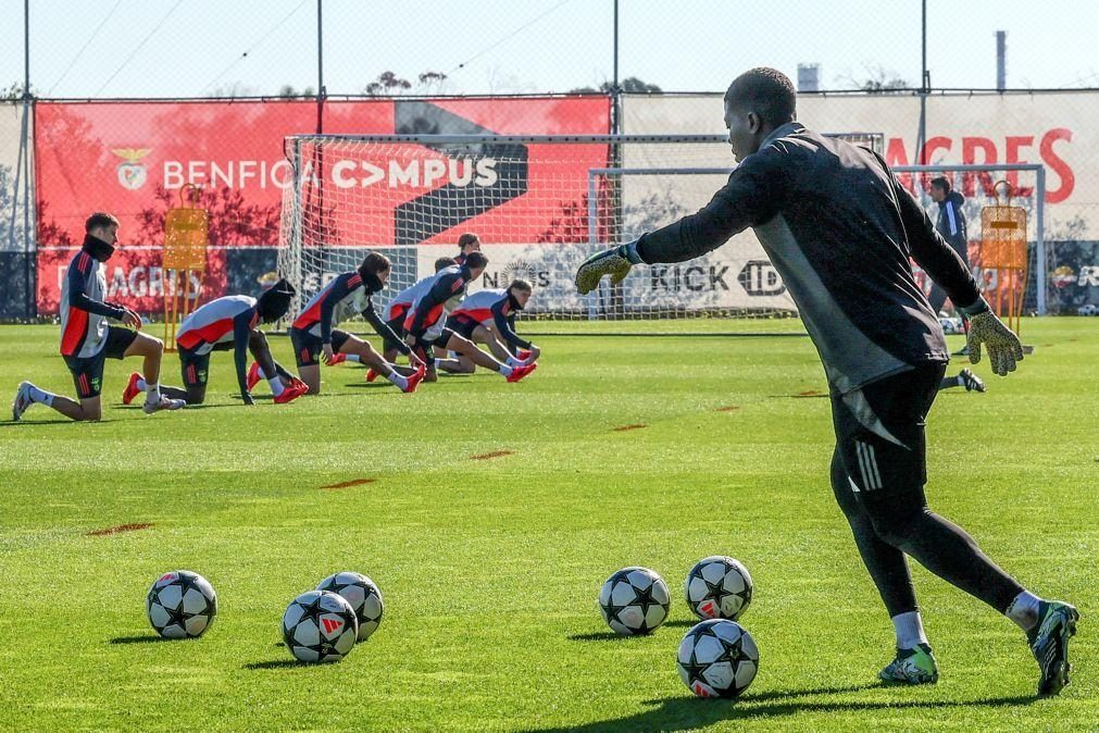 Lage anuncia Samuel Soares na baliza do Benfica frente ao Farense na Taça