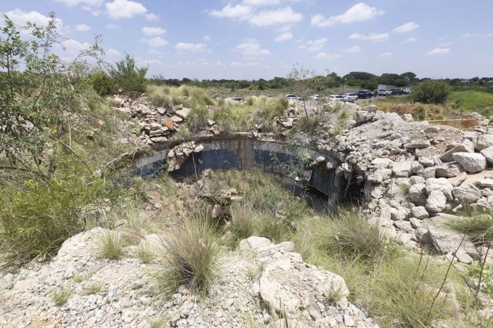 Um total de 36 mortos retirados de mina de ouro em Stilfontein na África do Sul