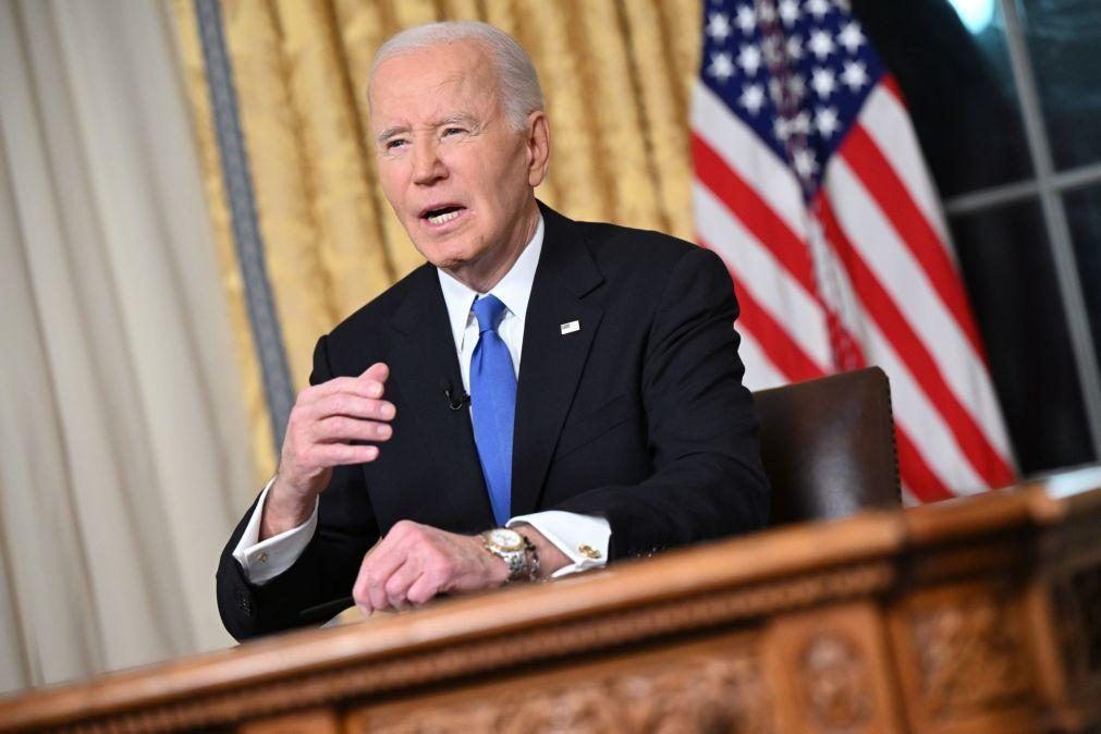 Biden defende importância do respeito pelas instituições democráticas na despedida