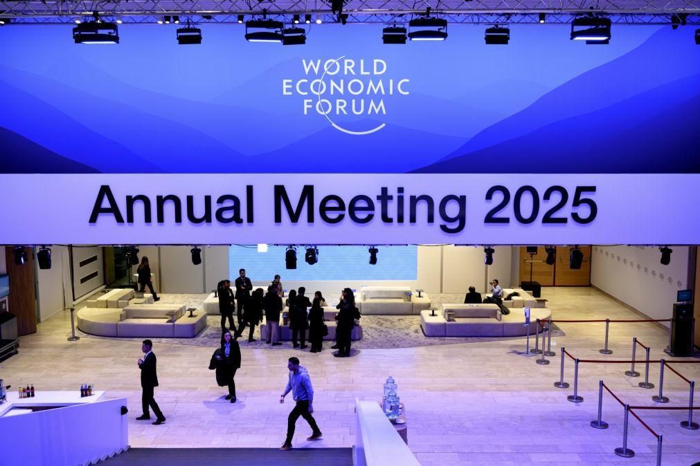 Fórum de Davos arranca hoje com regresso de Trump a centrar atenções