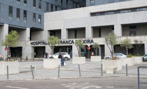 Urgência de Vila Franca de Xira lotada desvia doentes em maca