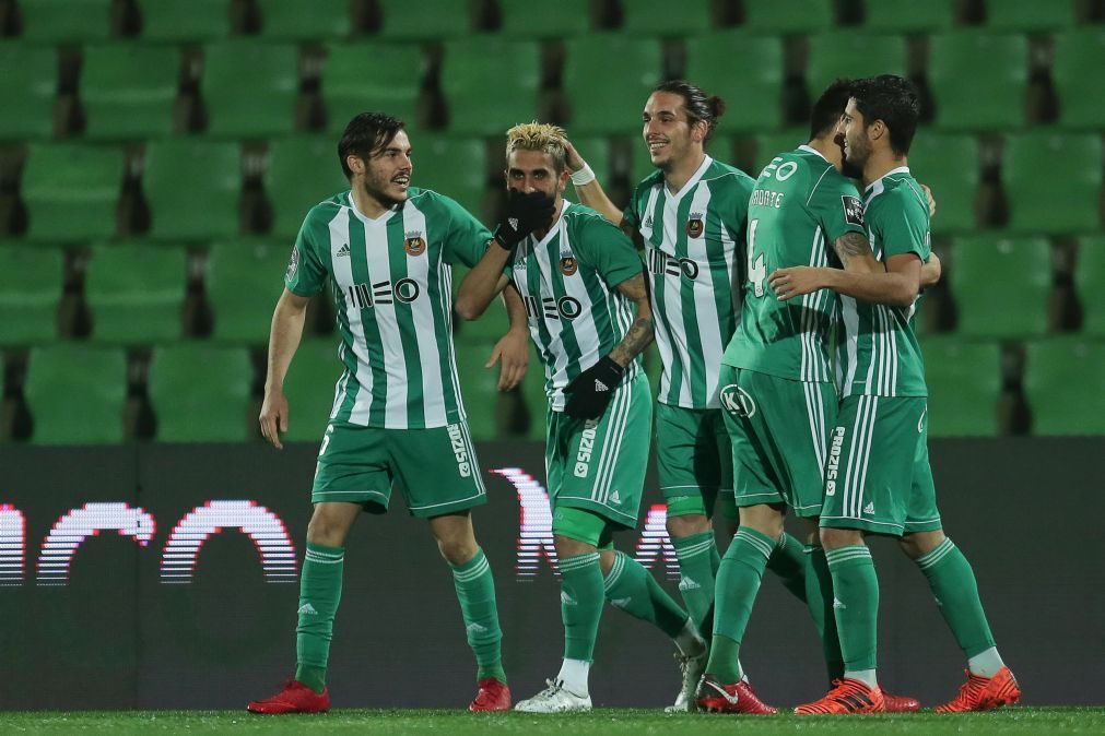 Rio Ave vence Paços de Ferreira e sobe a quinto da I Liga