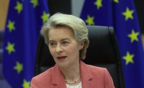 Von der Leyen quer eliminar barreiras e dar financiamento para UE 'ganhar' a EUA e China