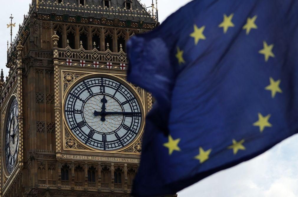 Passados cinco anos, protestos anti-Brexit continuam junto ao Parlamento britânico