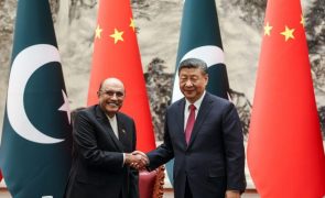 Xi Jinping pede a Zardari mais segurança para interesses chineses no Paquistão