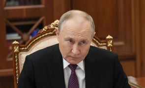 Putin questiona os seus cientistas se conseguem levar uma vaca a Marte