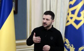 Zelensky afirma que tropas norte-coreanas estão a combater novamente na Rússia