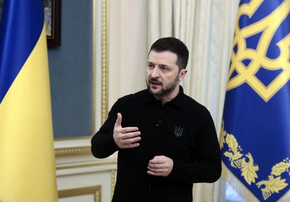 Zelensky afirma que tropas norte-coreanas estão a combater novamente na Rússia