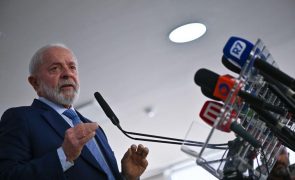 Lula da Silva diz que será candidato em 2026 se estiver 