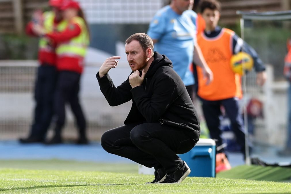 Ian Cathro alerta que vitórias do Estoril Praia 