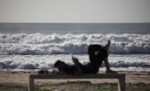 Sete barras marítimas fechadas a toda a navegação e uma condicionada