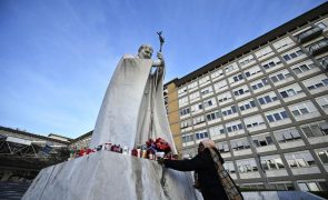 Papa Francisco apresenta 