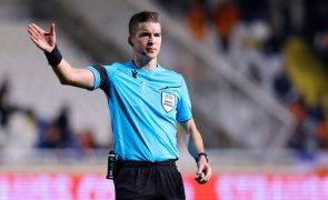 LE: Francês François Letexier arbitra visita do FC Porto a Roma