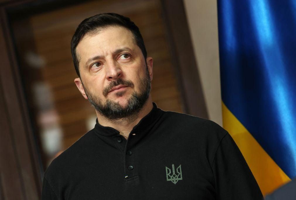 Zelensky responde a Trump afirmando que o regime russo é dirigido por mentirosos