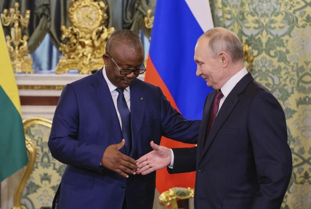 Vladimir Putin deseja que Sissoco Embaló continue Presidente da Guiné-Bissau