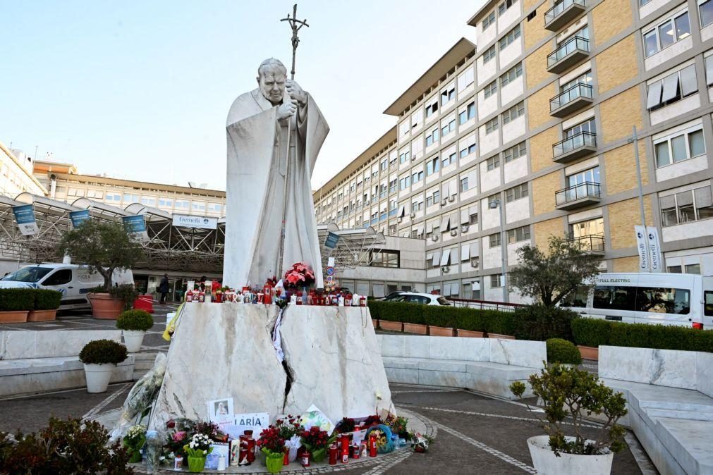 Papa Francisco dormiu bem e continua a descansar