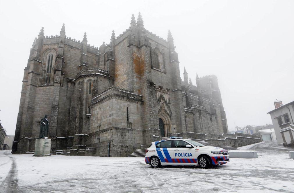 Guarda e Castelo Branco sob aviso amarelo devido a previsão de queda de neve