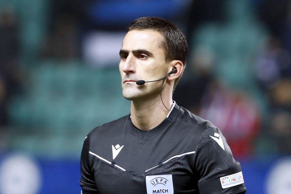 LCE: Montenegrino Nikola Dabanovic arbitra Bétis-Vitória de Guimarães