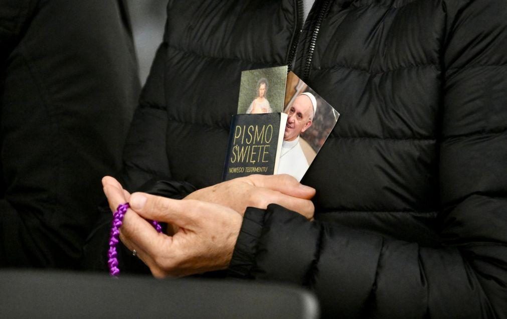 Vaticano indica que Papa dormiu bem durante a noite