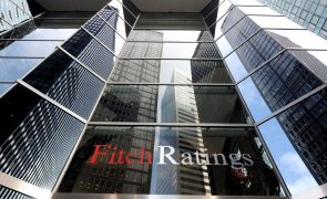 Fitch prevê que crescimento económico de Macau desacelere para 6,9% este ano