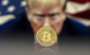 Presidente dos EUA cria reserva estratégica de criptomoeda Bitcoin