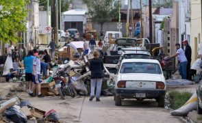 Argentina decreta três dias de luto nacional por vítimas de inundações