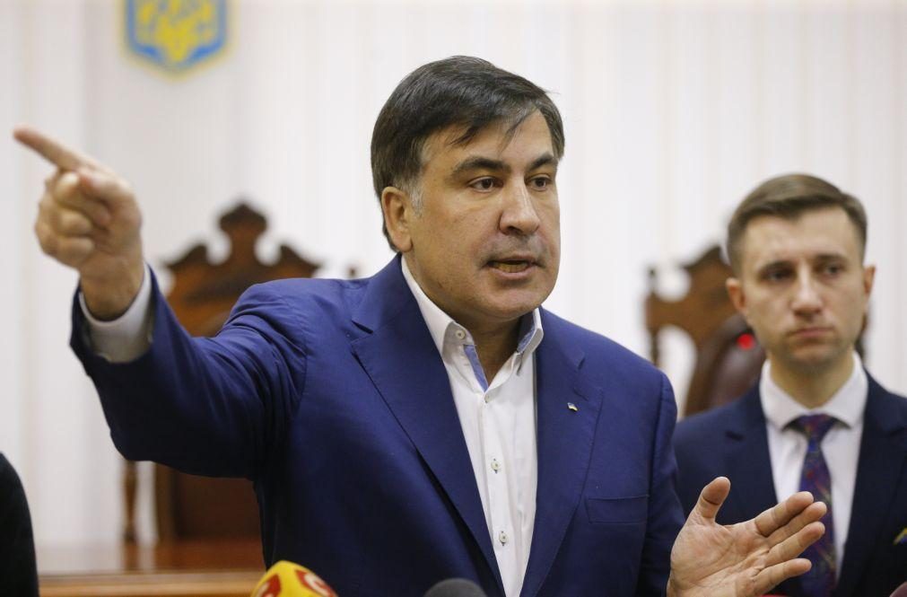 Ex-Presidente georgiano Mikhail Saakashvili condenado a nove anos de prisão