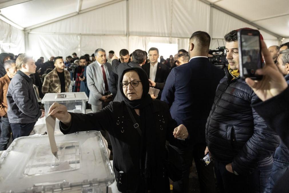 Turquia: Quinze milhões de eleitores votaram nas primárias da oposição -- câmara de Istambul