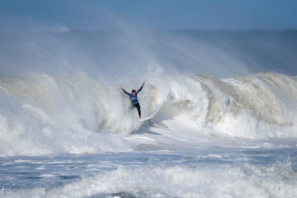 Prova de Supertubos terminou mas a 'onda' do surf dura todo o ano em Peniche