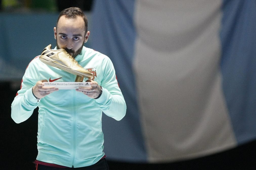 Ricardinho eleito o melhor jogador de futsal do mundo pela quinta vez