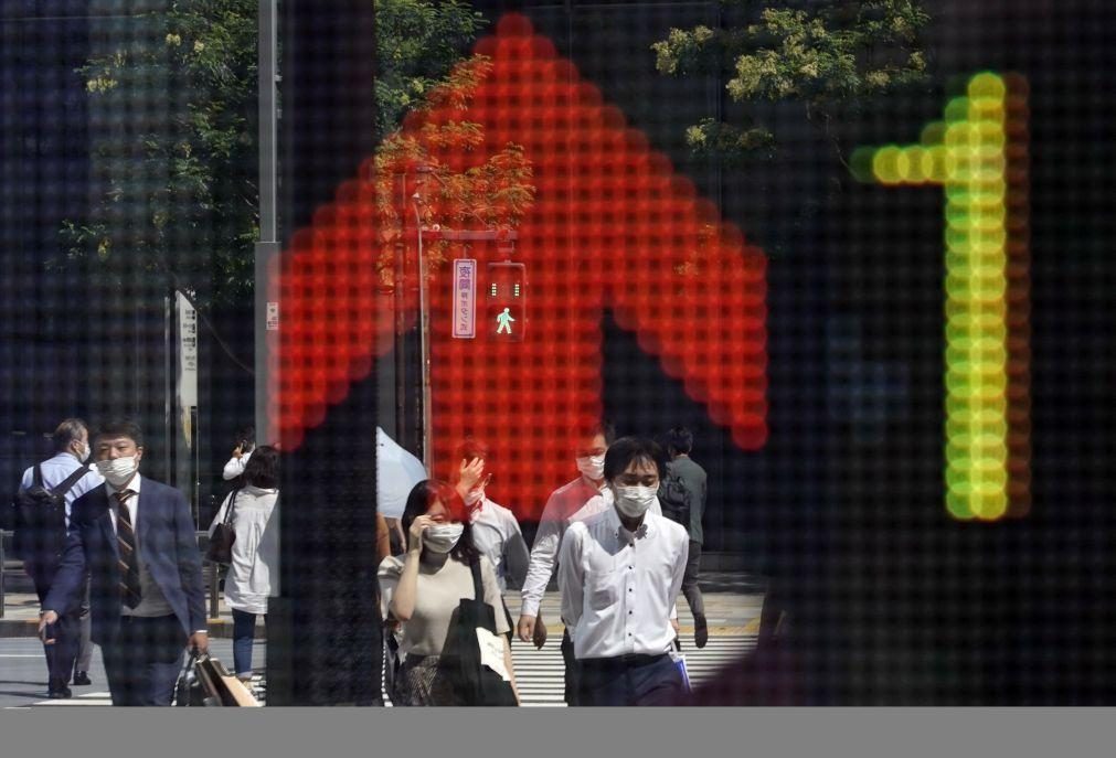 Bolsa de Tóquio fecha a ganhar mais de 9% impulsionada por trégua tarifária