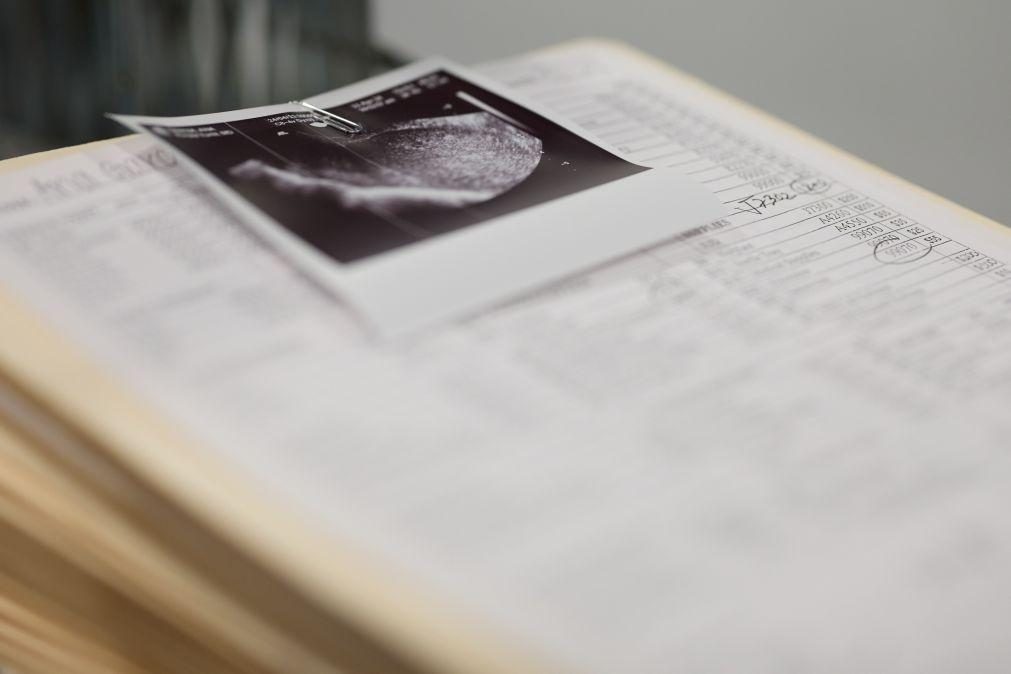 Clínica de fertilidade admite transferência de embrião errado na Austrália